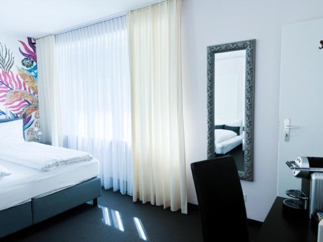 Balegra Contactless Self Check-in Hotel Bâle